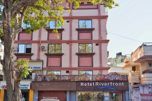 Exterior - Hotel Riverfront (Ahmedabad)
