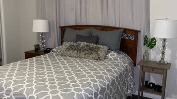 2 bedrooms, desk, iron/ironing board, free WiFi