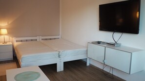 1 bedroom, WiFi, bed sheets, wheelchair access