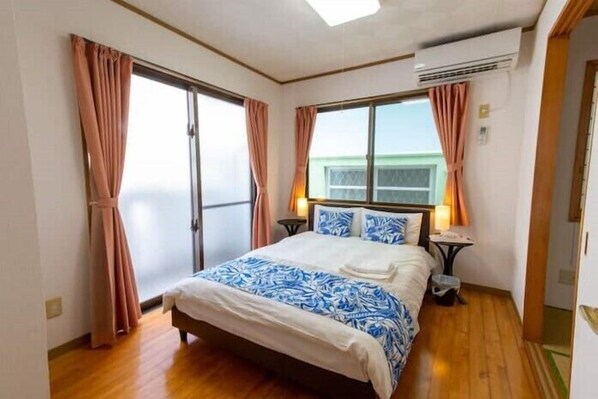 Apartment, Non Smoking (2nd Floor) | 4 bedrooms, iron/ironing board, free WiFi, bed sheets