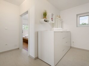 Apartment | 2 bedrooms, individually furnished, bed sheets - Heritage Apartment in Lutzmannsburg With Swimming Pond (Lutzmannsburg)