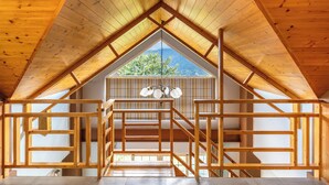 Extra Large family Suite | Free WiFi, bed sheets - Qing Jing Star Home Stay (Ren'ai)