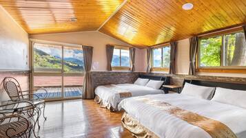 Quadruple room with balcony | 1 bedroom, free WiFi, bed sheets