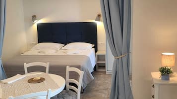 1 bedroom, blackout curtains, iron/ironing board, free WiFi