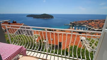 Comfort Studio Suite | Balcony view