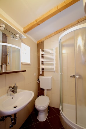 Comfort Studio Suite | Bathroom