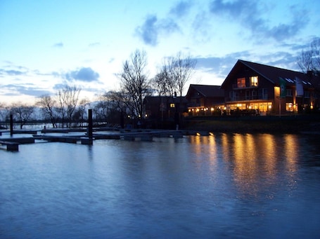 Außenbereich. Hotel Bootshaus