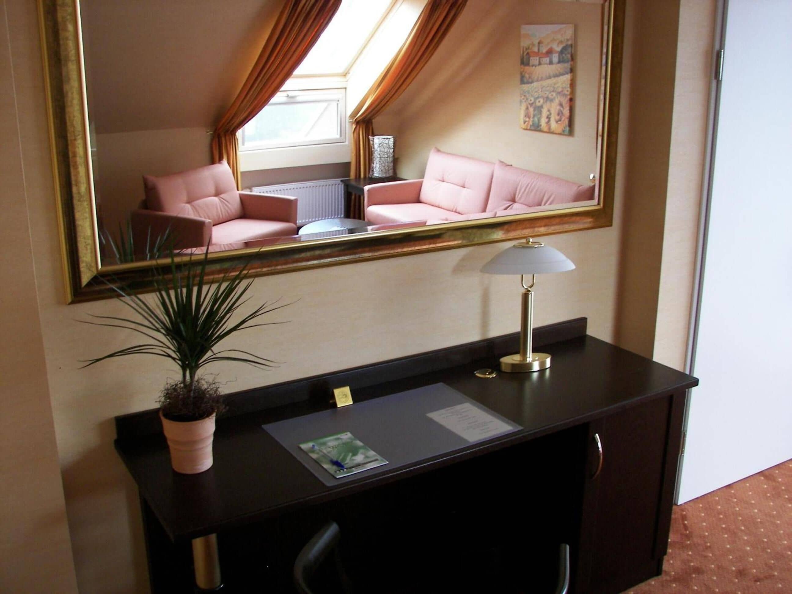 in-room safe, desk, free wifi, bed sheets