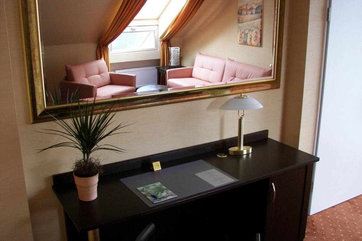 in-room safe, desk, free wifi, bed sheets