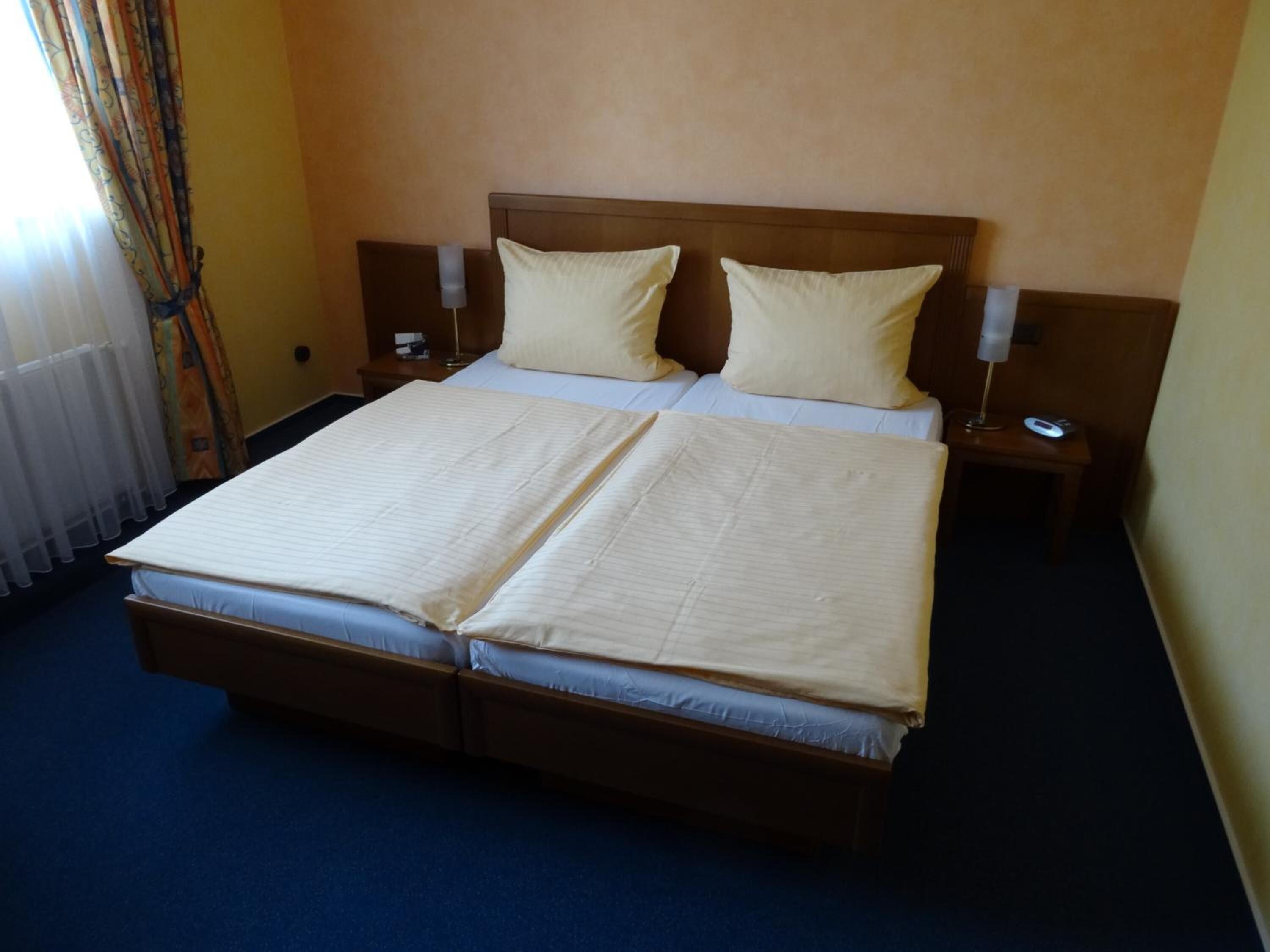 in-room safe, desk, free wifi, bed sheets