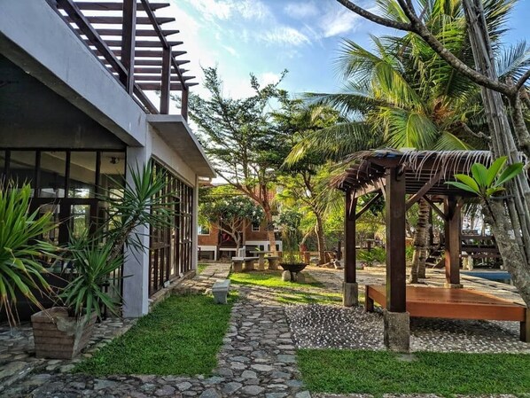 Exterior - Kijalena Beach BnB (Kijal)