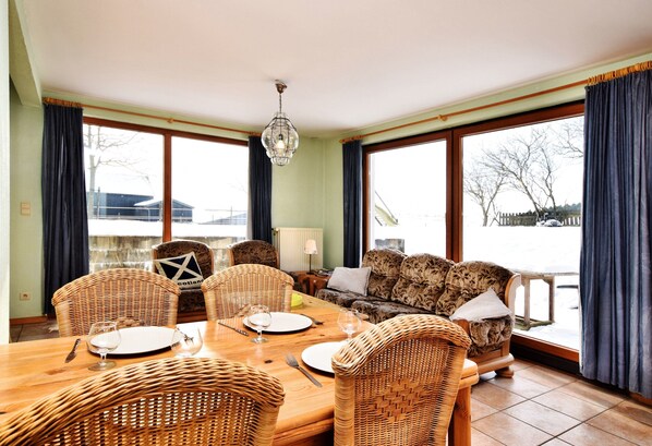 House | Dining