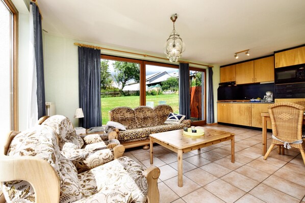 House | Living room - Holiday Home in St.vith With hot tub (Sankt-Vith)