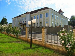 Exterior - Hotel Bessarabia - Hostel (Izmail)