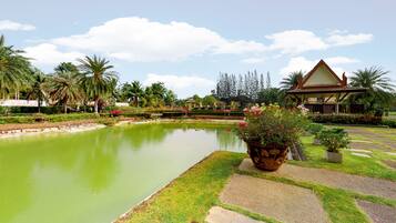 ํธ์ ์ ๋ง