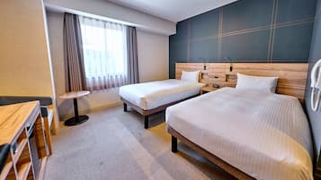 Twin Room, Non Smoking | Desk, free WiFi, bed sheets