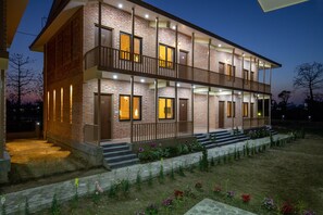 Front of property - evening/night - Badreni Jungle Resort (Sauraha)