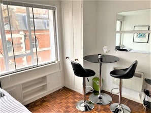 Iron/ironing board, free WiFi, bed sheets