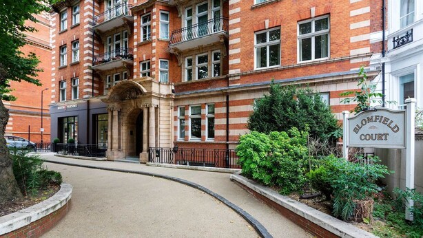 Exterior - Blomfield Court (London)