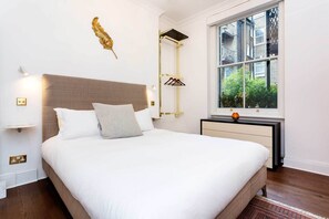 2 bedrooms, iron/ironing board, bed sheets - Blomfield Court (London)