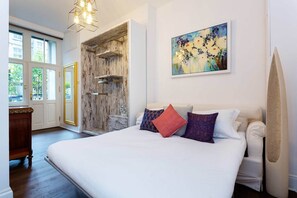 Apartment (2 Bedrooms)