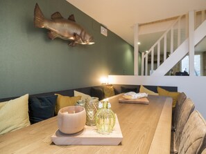 Dining - Jane Austen Lake Retreat (Dun-sur-Meuse)