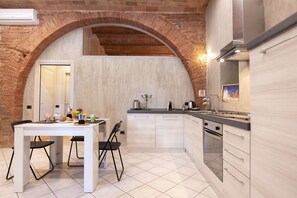 Apartment, 1 Bedroom | Private kitchen