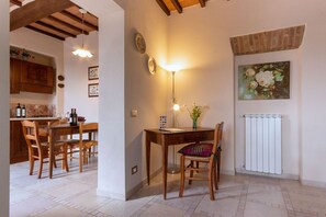 Apartment, 1 Bedroom | In-room dining - Prodaia - La Malva (Siena)