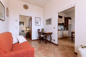 Appartement, 1 chambre | Coin séjour