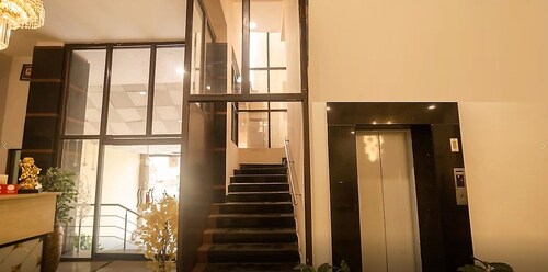 Hotel Sashi Paradise