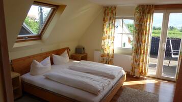 Großes Familienzimmer | Schreibtisch, kostenloses WLAN, Bettwäsche