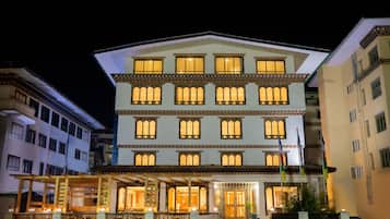 Front of property – evening/night