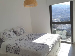 2 bedrooms, iron/ironing board, WiFi, bed sheets - Home Away From Home in Tiberias (Tiberias)