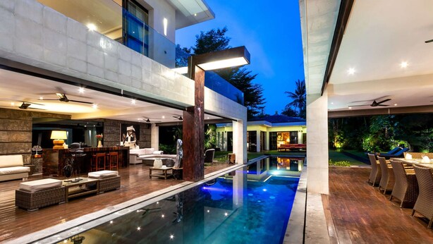 A modern house with a swimming pool, outdoor seating, and a bar area. - Beautiful Villa With Private Pool, Bali Villa 2001 (Seminyak)