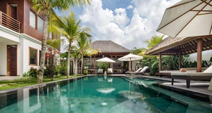 Luxury Villa in Bali near Beach, Bali Villa 2034
