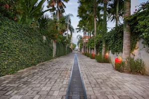 Villa (5 Bedrooms) | Property amenity - Bali Villa Near the Beach, 2041 (Canggu)