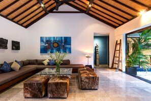 Villa (Multiple Bedrooms) | Équipement de l’hébergement