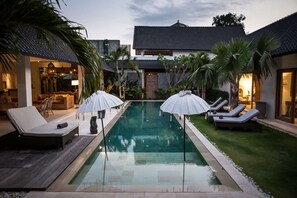 فيلا (5 Bedrooms) | وسائل الراحة في المنشأة