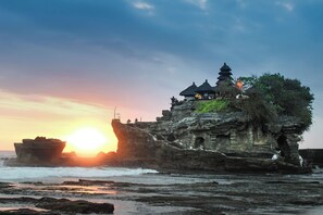 Villa (4 Bedrooms) | Property amenity - Luxury Villa in Bali near Beach, Bali Villa 2035 (Seminyak)