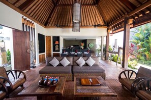 Interior - Luxury 12 Bedroom Villa With Private Pool, Bali Villa 2081 (Seminyak)