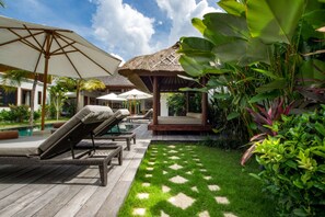 Garden - Luxury 12 Bedroom Villa With Private Pool, Bali Villa 2081 (Seminyak)
