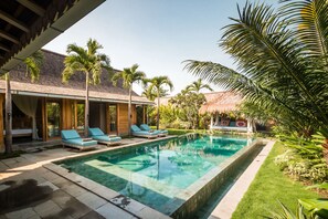 Pool - Luxury 12 Bedroom Villa With Private Pool, Bali Villa 2027 (Kerobokan)