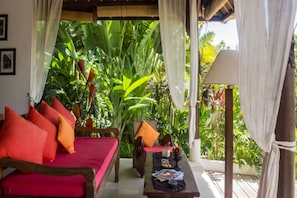 วิลล่า (1 Bedroom) | ระเบียง