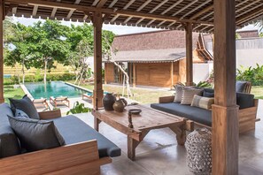 Property amenity - Luxury 5 Bedroom Villa With Private Pool, Bali Villa 2022 (Kerobokan)