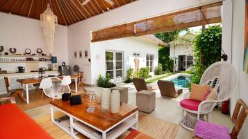 Villa (1 Bedroom) | Living room | TV