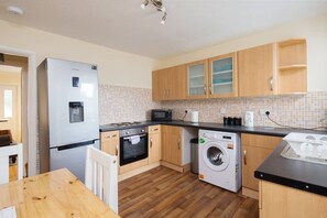 Private kitchen - Ironmonger House (Sittingbourne)