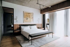 Hypo-allergenic bedding, down comforters, pillowtop beds, minibar - Nobu Hotel Warsaw (Warsaw)
