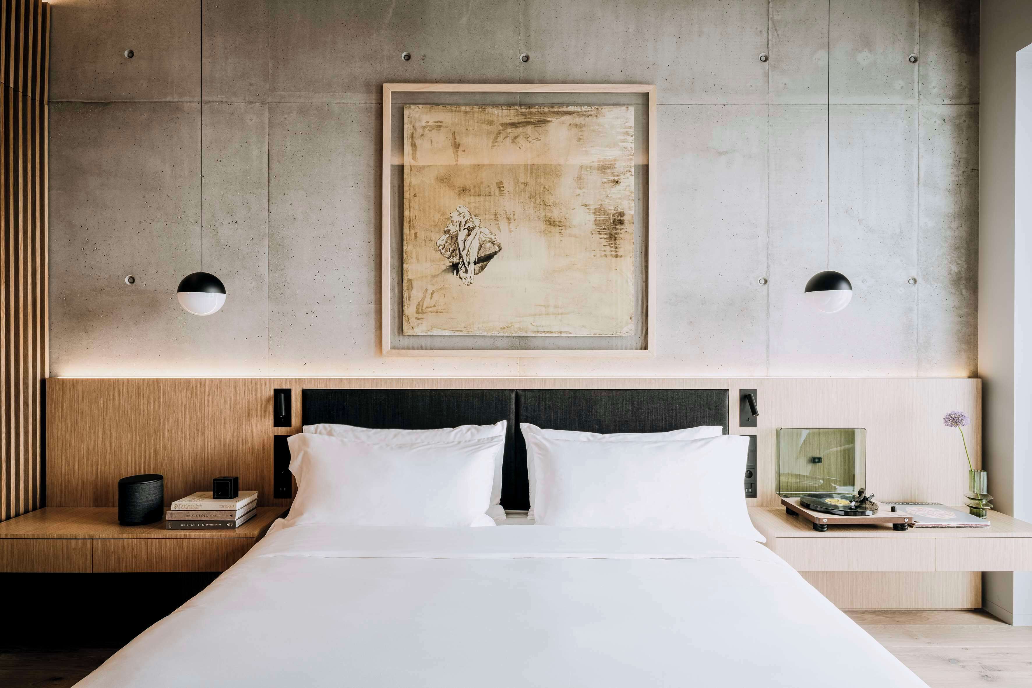 Hypo-allergenic bedding, down duvets, pillow-top beds, minibar