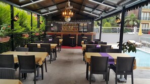 Breakfast and dinner served, Turkish cuisine - Yaman Life Hotel (Alanya)