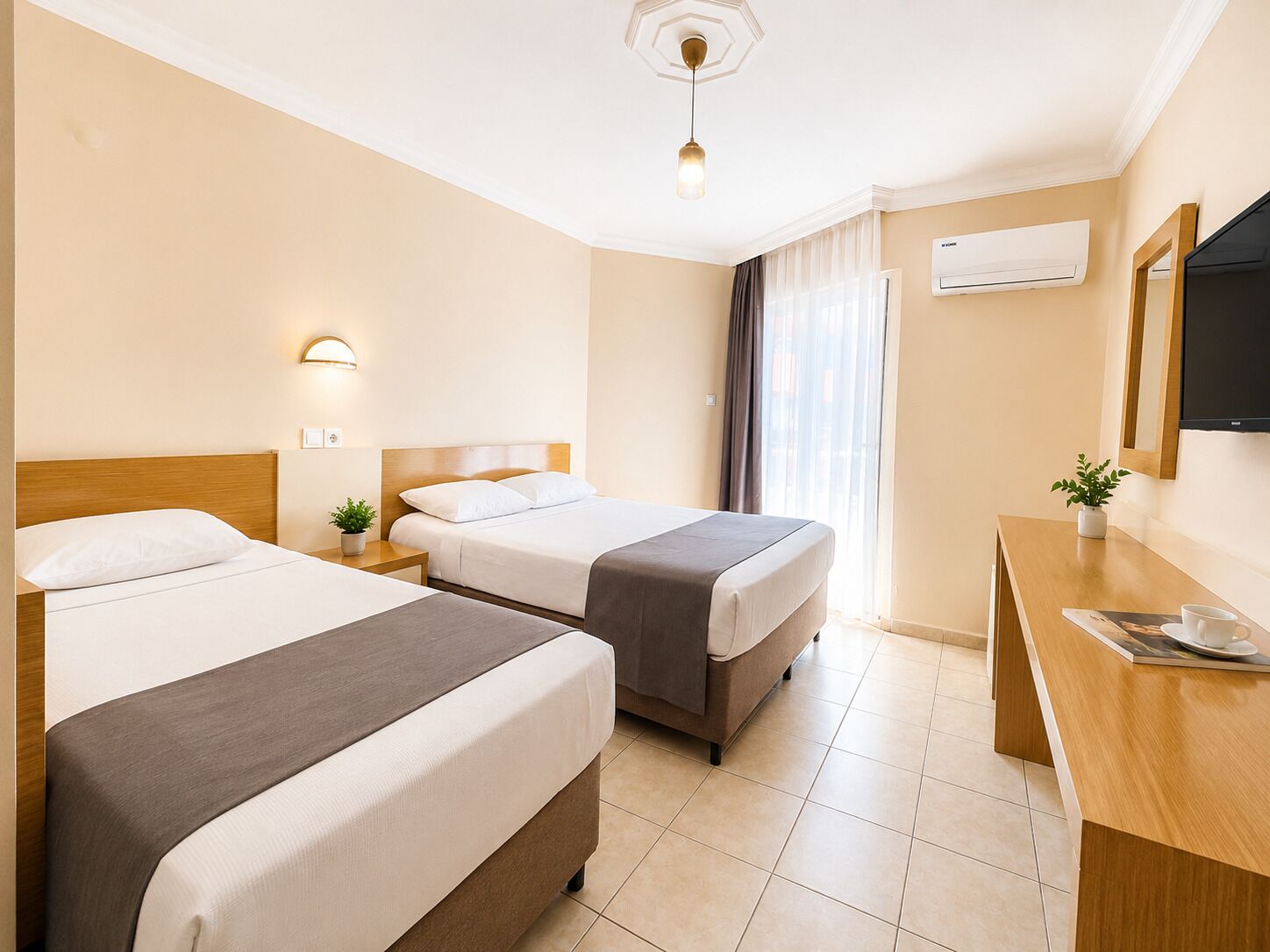 Standard Havuz Manzarali Oda | Minibar, free WiFi, bed sheets